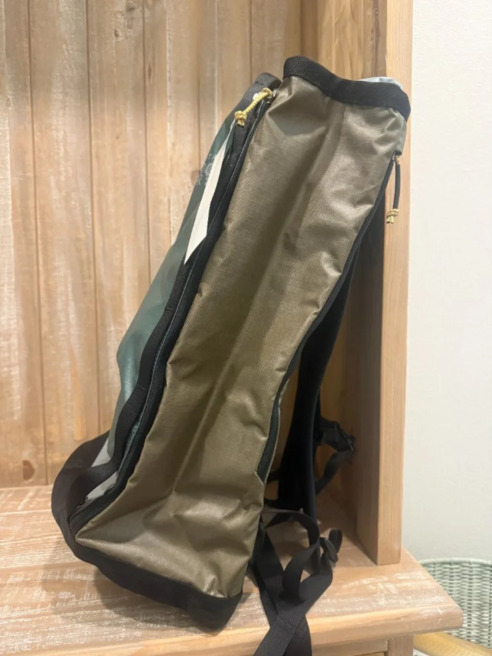 Mountain Hardwear Tuolumne 35L Unisex Backpack Green Utility Hiking Outdoor New